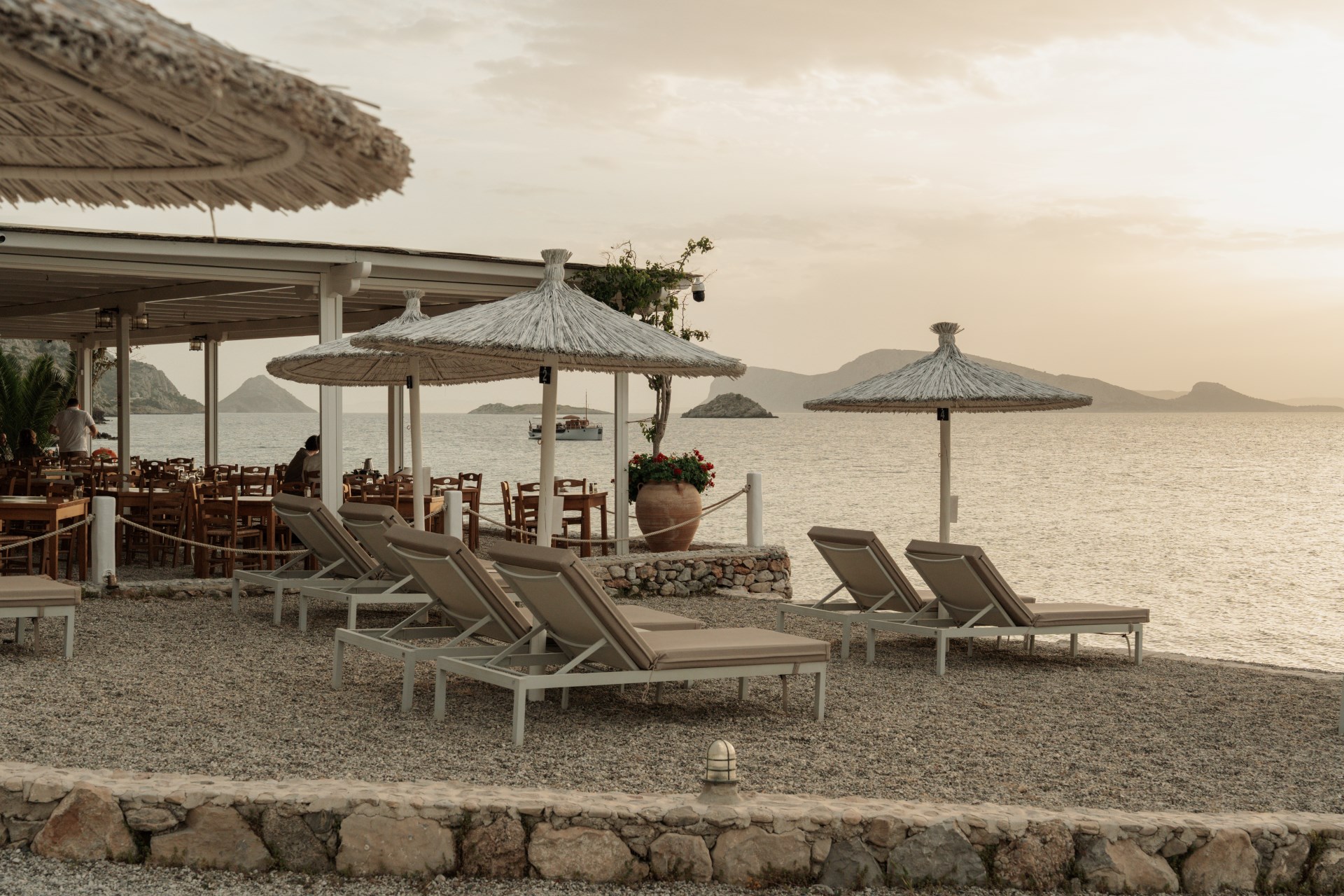 From beach bar to moonlit cocktails in Hydra