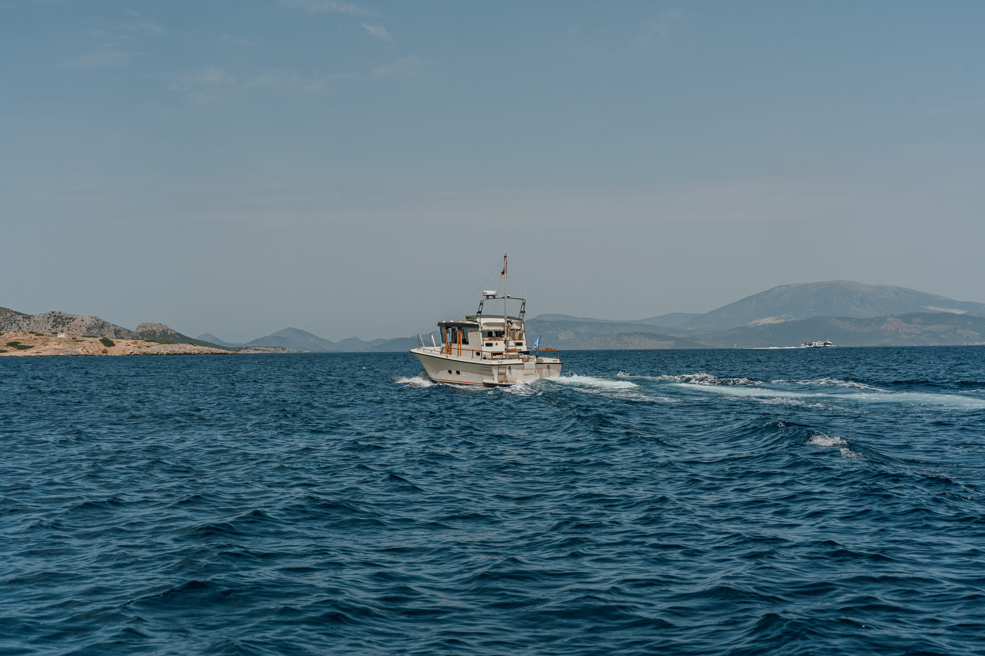 How to get to Hydra from Athens